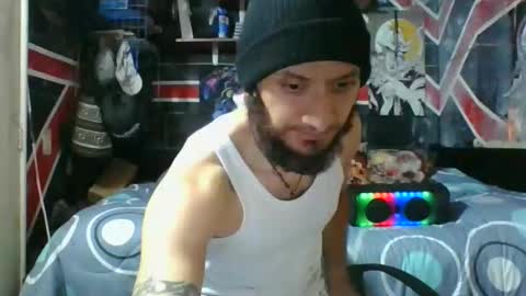 Snapshot of trizquelmen chatting on 03/02/26, 06:37 Andrew online show from 03/02/26, 06:37