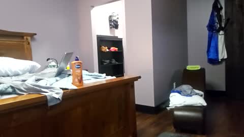 trojanswingers online show from 12/16/25, 06:18