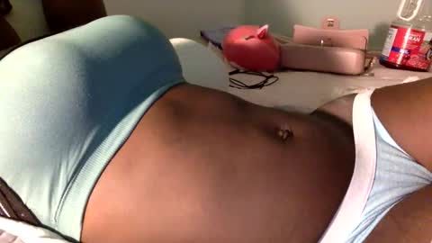 Tropical Ebony online show from 12/14/25, 01:05