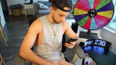 Troy Green online show from 09/11/25, 09:04