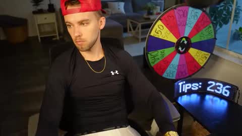 Troy Green online show from 11/06/25, 10:10