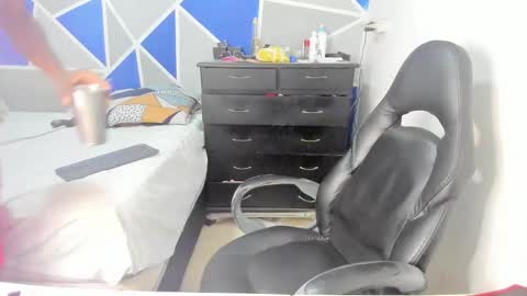 Snapshot of troy_stonee chatting on 03/04/26, 04:24 troy_stonee online show from 03/04/26, 04:24