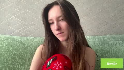 Hello Viola here   Help me to make 50 thumbs up 333 online show from 03/28/26, 08:58