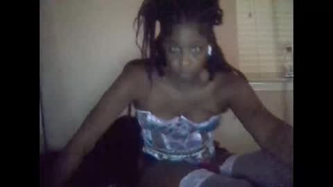 Snapshot of trublu2018 chatting on 11/22/25, 02:21 trublu2018 online show from 11/22/25, 02:21