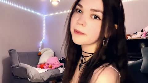 Esmi online show from 04/25/26, 03:09