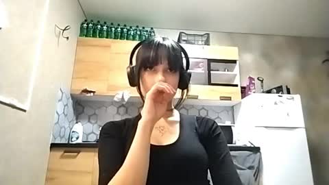 Poly online show from 01/19/26, 02:43