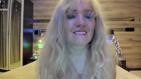 Snapshot of truefoxyyy chatting on 01/31/25, 03:22 Fox online show from 01/31/25, 03:22