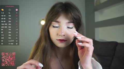 Grace online show from 09/27/25, 06:13