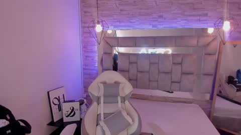   online show from 03/10/25, 12:04