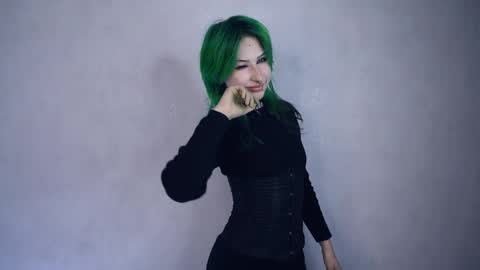 Naomi online show from 04/29/26, 09:54