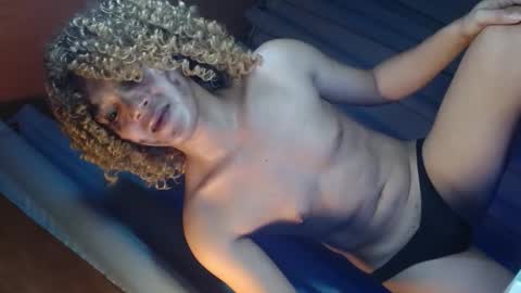 Snapshot of ts_afamhunterxx chatting on 12/01/25, 08:47 Goddess Mira online show from 12/01/25, 08:47