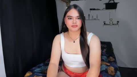 Snapshot of ts_lovelicious chatting on 02/02/26, 01:15 ts_lovelicious online show from 02/02/26, 01:15