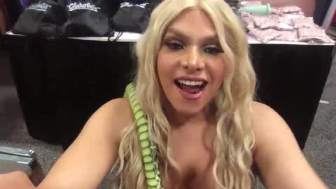 Jessie online show from 12/06/24, 11:03