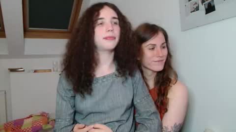 TSBubbles online show from 10/16/25, 08:32