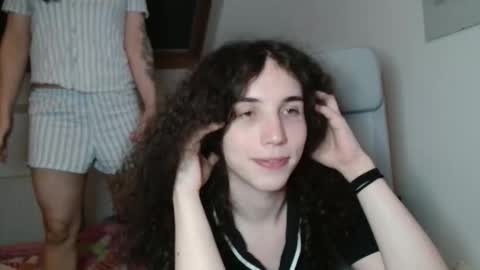 TSBubbles online show from 10/19/25, 09:48