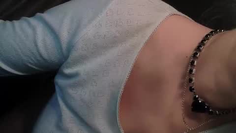 Annika online show from 11/24/25, 10:04