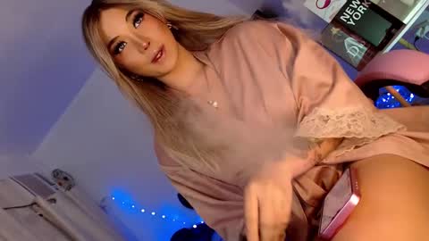 Snapshot of tssluttycutie chatting on 02/07/25, 08:55 MARIA online show from 02/07/25, 08:55