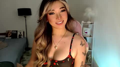 Snapshot of tssluttycutie chatting on 11/02/25, 10:45 MARIA online show from 11/02/25, 10:45