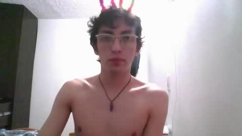 Snapshot of tsuki0308 chatting on 01/17/25, 01:57 tsuki0308 online show from 01/17/25, 01:57