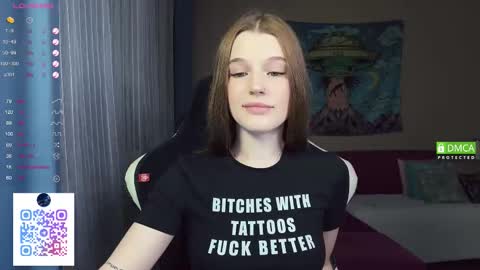 Snapshot of tsukuemi_no_mikoto chatting on 11/27/25, 01:40 Sonya on vacation until online show from 11/27/25, 01:40