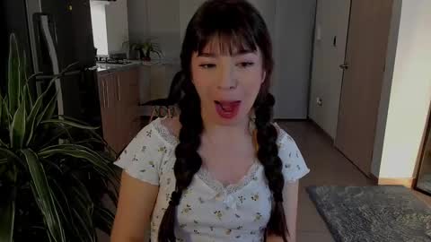 Tsuky online show from 01/08/25, 02:25