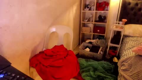 Frankie online show from 02/09/25, 04:46