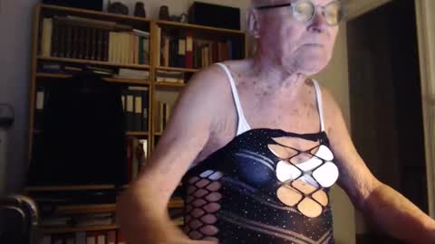 FINN but call me NANNA online show from 01/10/25, 03:37
