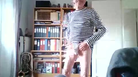 FINN but call me NANNA online show from 05/12/26, 08:22