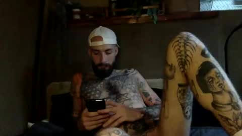 Tuhands online show from 01/08/25, 03:17