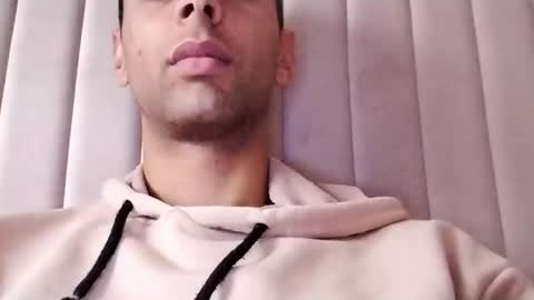 Snapshot of tunisiensexyguy chatting on 01/17/25, 02:50 TunisienSexyGuy online show from 01/17/25, 02:50