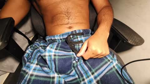 Snapshot of turealmoreno chatting on 12/26/24, 06:19 Taki online show from 12/26/24, 06:19