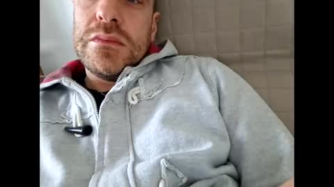 Snapshot of tuscanygreeneyes chatting on 03/14/26, 12:10 Jhon online show from 03/14/26, 12:10