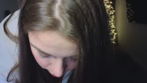 Ariana online show from 12/28/24, 11:37