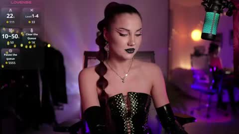 Miss Veth online show from 06/15/26, 01:41