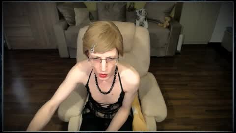 Clementine online show from 12/18/25, 09:04