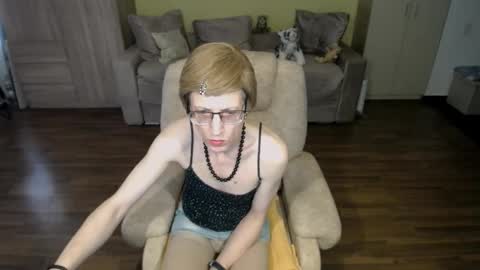 Clementine online show from 03/10/26, 07:35