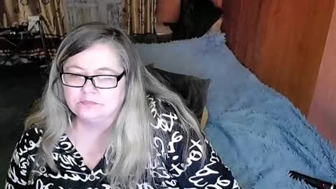 Lana online show from 02/27/25, 10:37