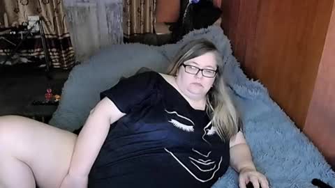 Lana online show from 03/01/25, 10:13