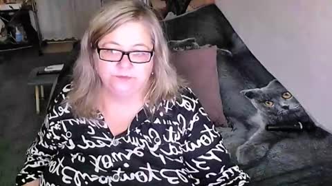 Lana online show from 09/15/25, 11:27