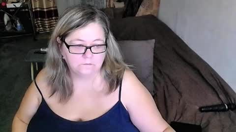 Lana online show from 12/14/25, 11:31