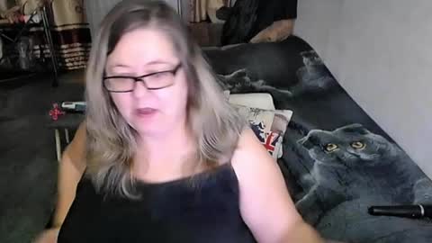 Lana online show from 04/04/26, 12:09