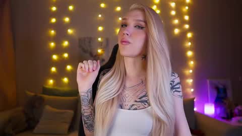 Maria 3 online show from 02/16/25, 08:55