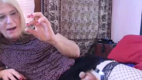 Kitten online show from 12/14/25, 02:33