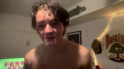 twinkboyboi69 online show from 04/27/26, 07:56