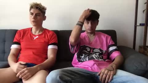 Snapshot of twinksguys360 chatting on 11/16/25, 05:29 Derrick online show from 11/16/25, 05:29