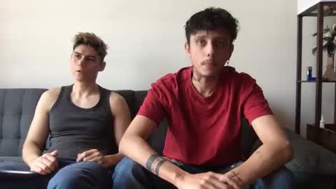 Snapshot of twinksguys360 chatting on 11/22/25, 06:51 Derrick online show from 11/22/25, 06:51