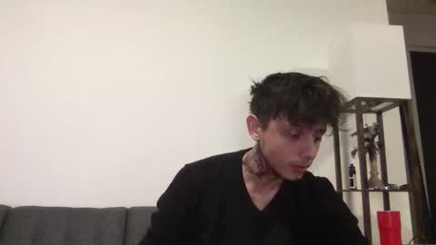 Snapshot of twinksguys360 chatting on 01/15/26, 04:11 Derrick online show from 01/15/26, 04:11