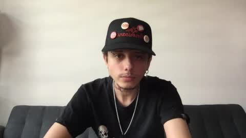 Derrick online show from 05/06/26, 06:13