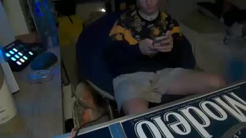 Snapshot of twinktools chatting on 09/18/25, 05:09 shytwink online show from 09/18/25, 05:09