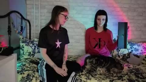 Sin and Skin online show from 02/25/26, 10:19